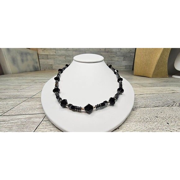 Hematite Multi Shape Multi Beaded Necklace 20"L Toggle Closure - Picture 3 of 4